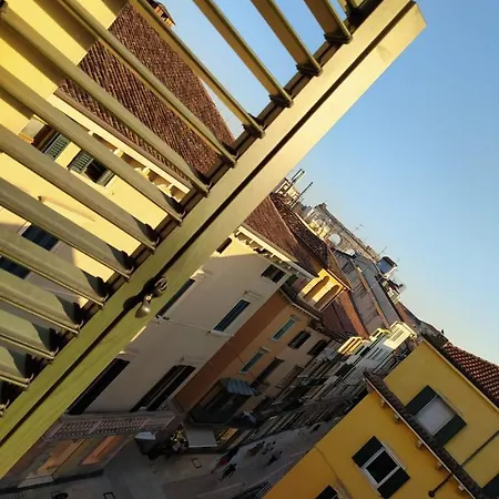 Mazzini - City Center Luxury