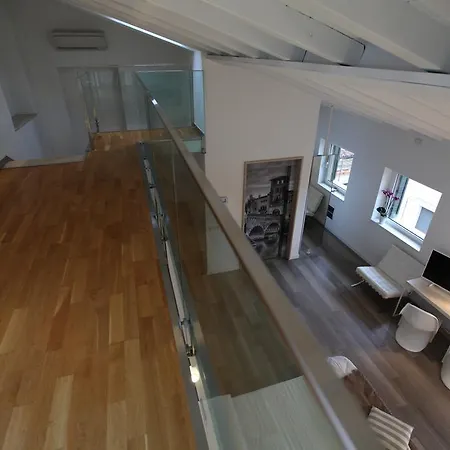 Nocleg ze śniadaniem Mazzini - City Center Luxury