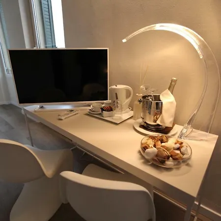 Mazzini - City Center Luxury 2*